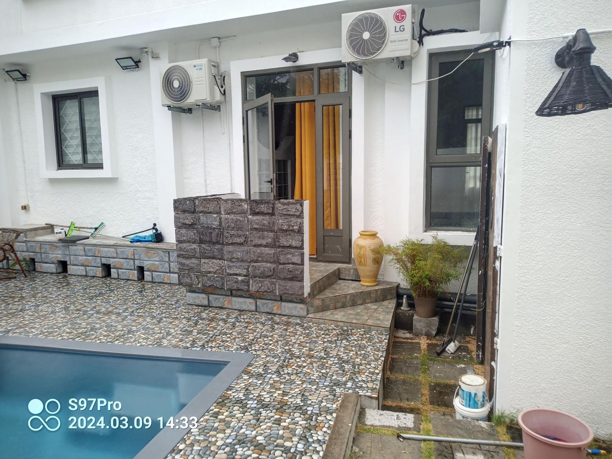 Happy House - Cosy Apartment With Private Pool And Walking Distance To Blue Bay Beach Екстериор снимка